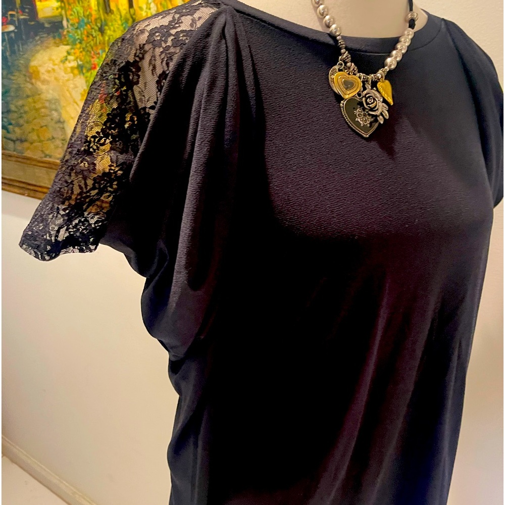 New Calligraphe Black Top long Sleeves Lace Short Sleeve Combo Size L